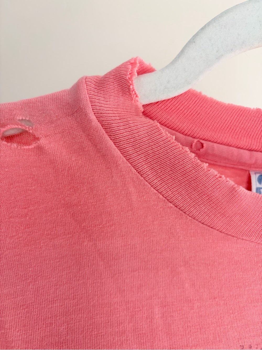 True Vintage worn Coca Cola Pink 'Zoo Run '92' Graphic Tee - Picture 6 of 7